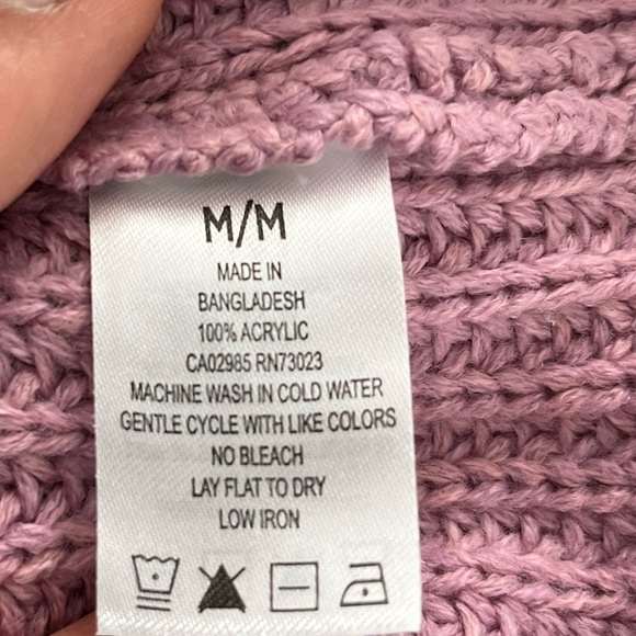 Aeropostale/ Knit crop top/ Lavender colour/ Stretchy/ Size US M - Picture 5 of 8